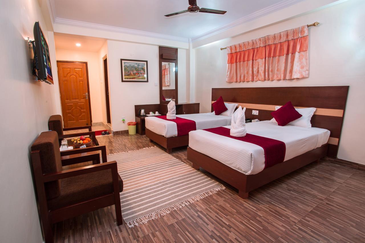 Hotel Spring Pokhara Exterior photo