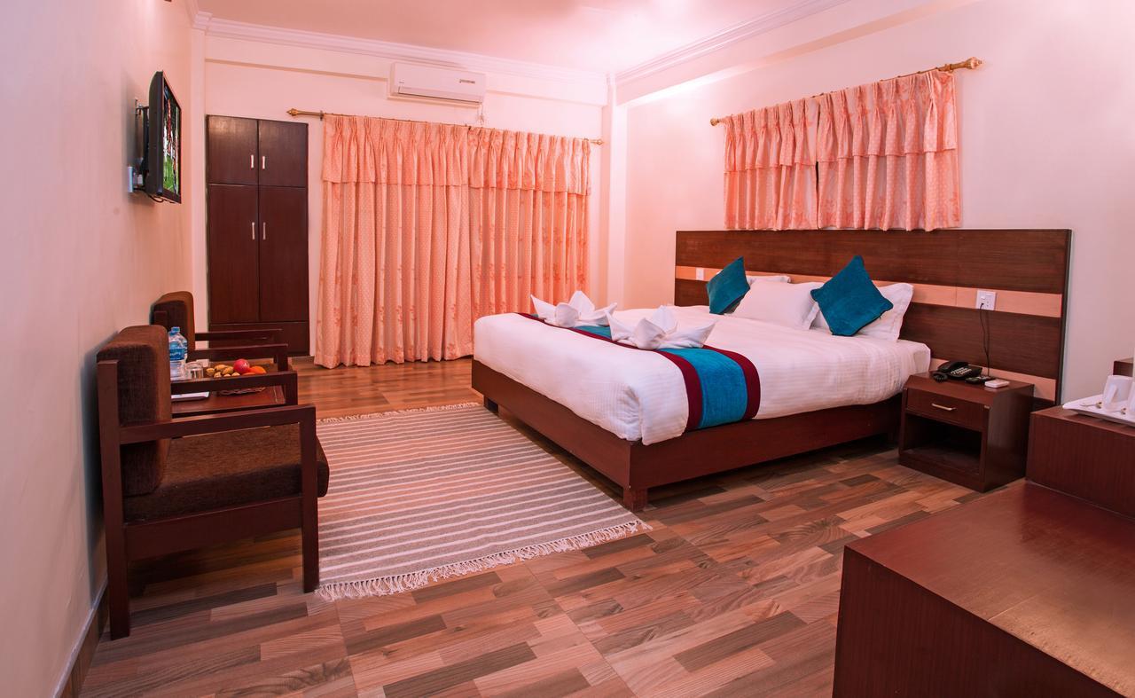 Hotel Spring Pokhara Exterior photo