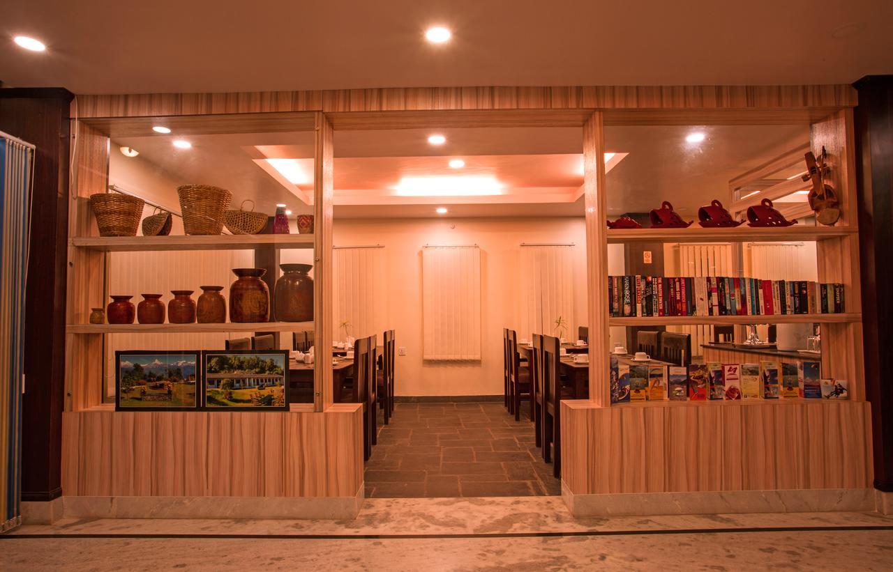 Hotel Spring Pokhara Exterior photo
