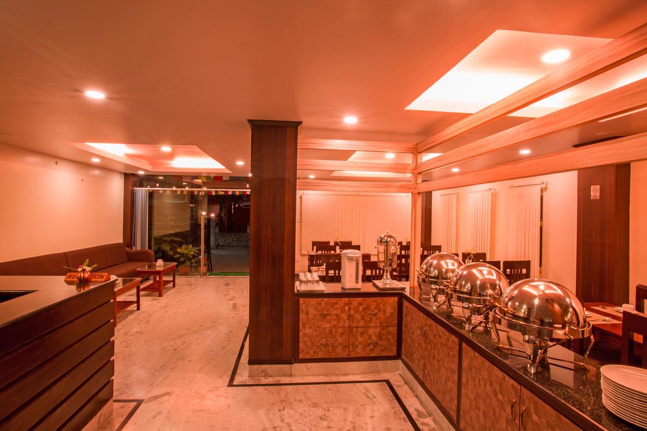 Hotel Spring Pokhara Exterior photo