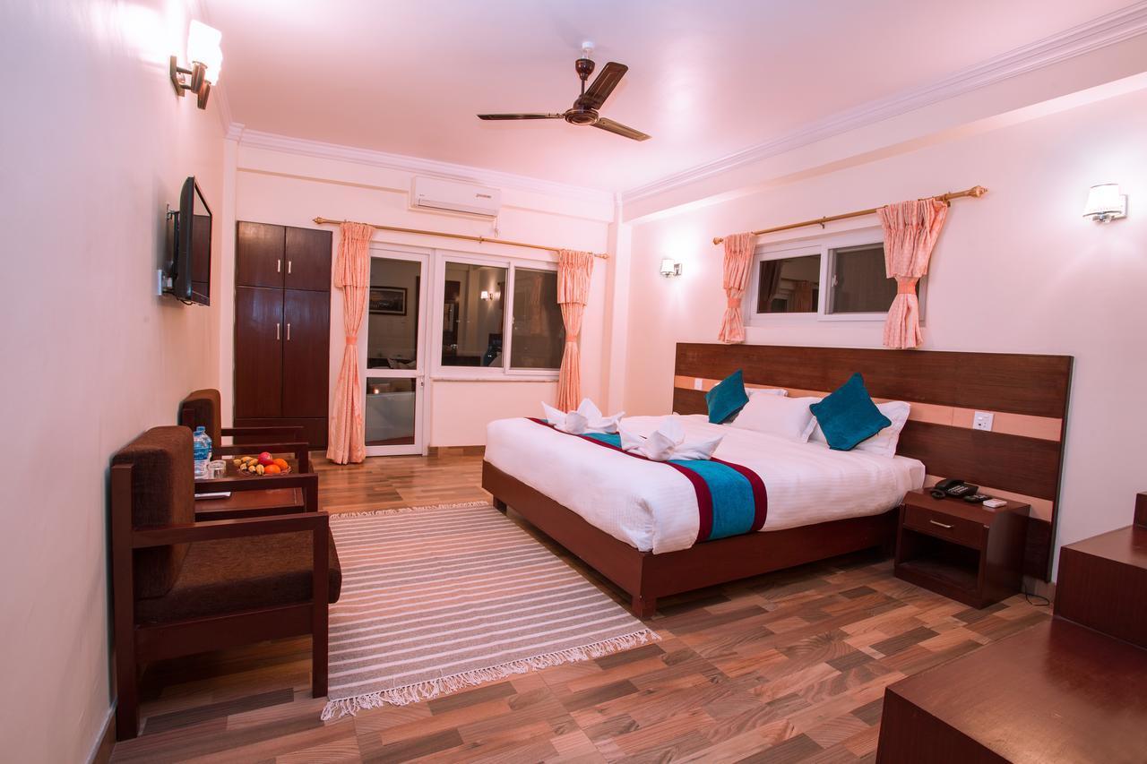 Hotel Spring Pokhara Exterior photo