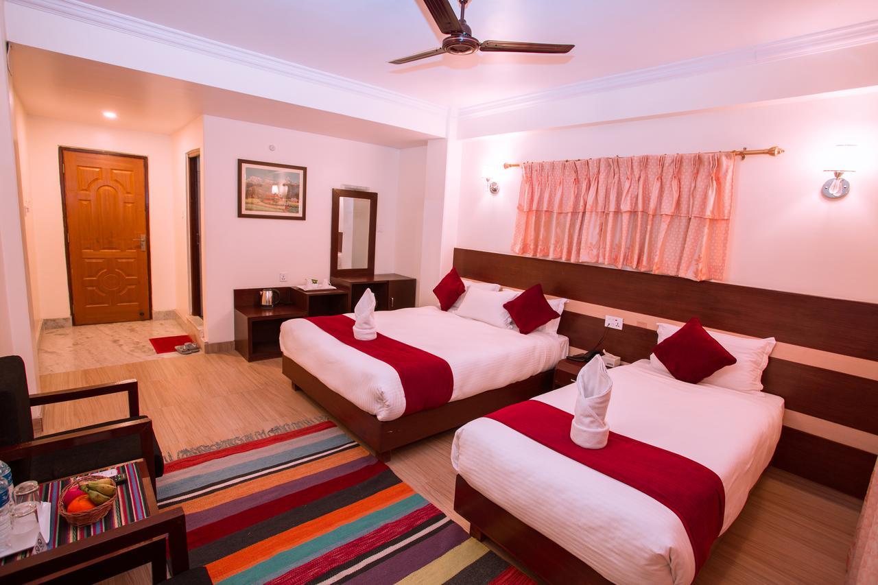 Hotel Spring Pokhara Exterior photo